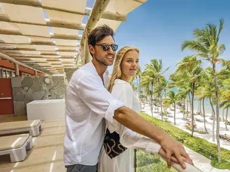 barcelo-bavaro-palace- couple