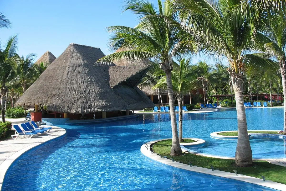 pool in maya